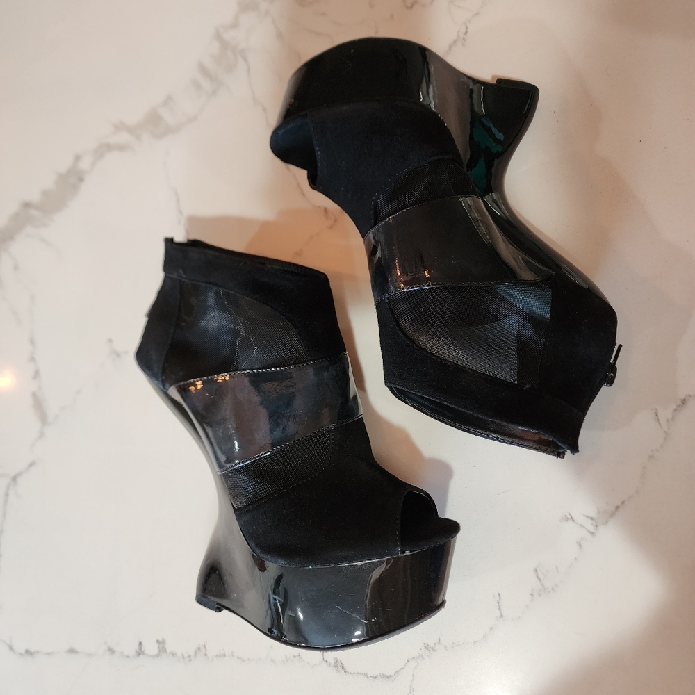 Black Wedges - Picture 3 of 7